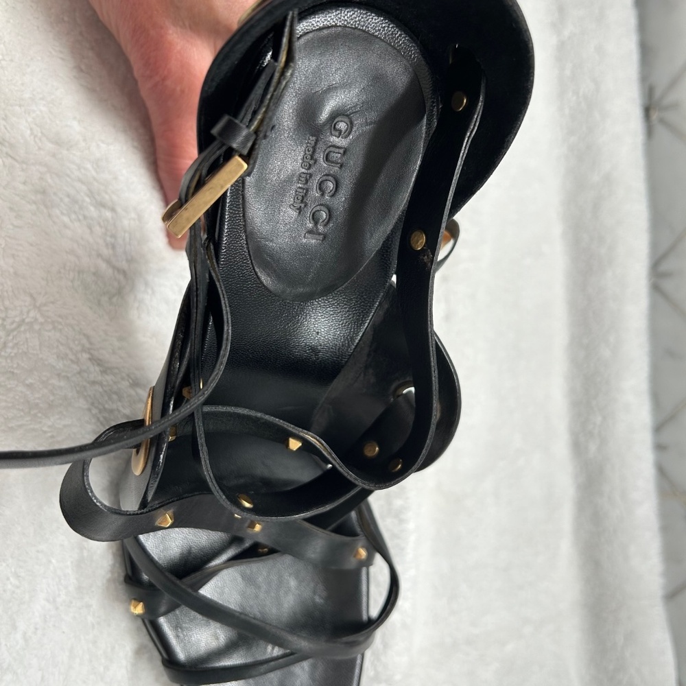 Designer GUCCI LEATHER STUDDED HEELED SANDAL - Picture 4 of 5